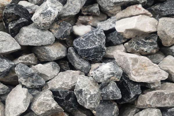玄武岩的矿物特性